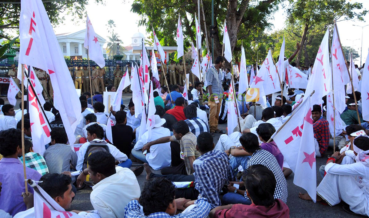 dyfi_collectorate_and_secretariat_picket_photos-00835